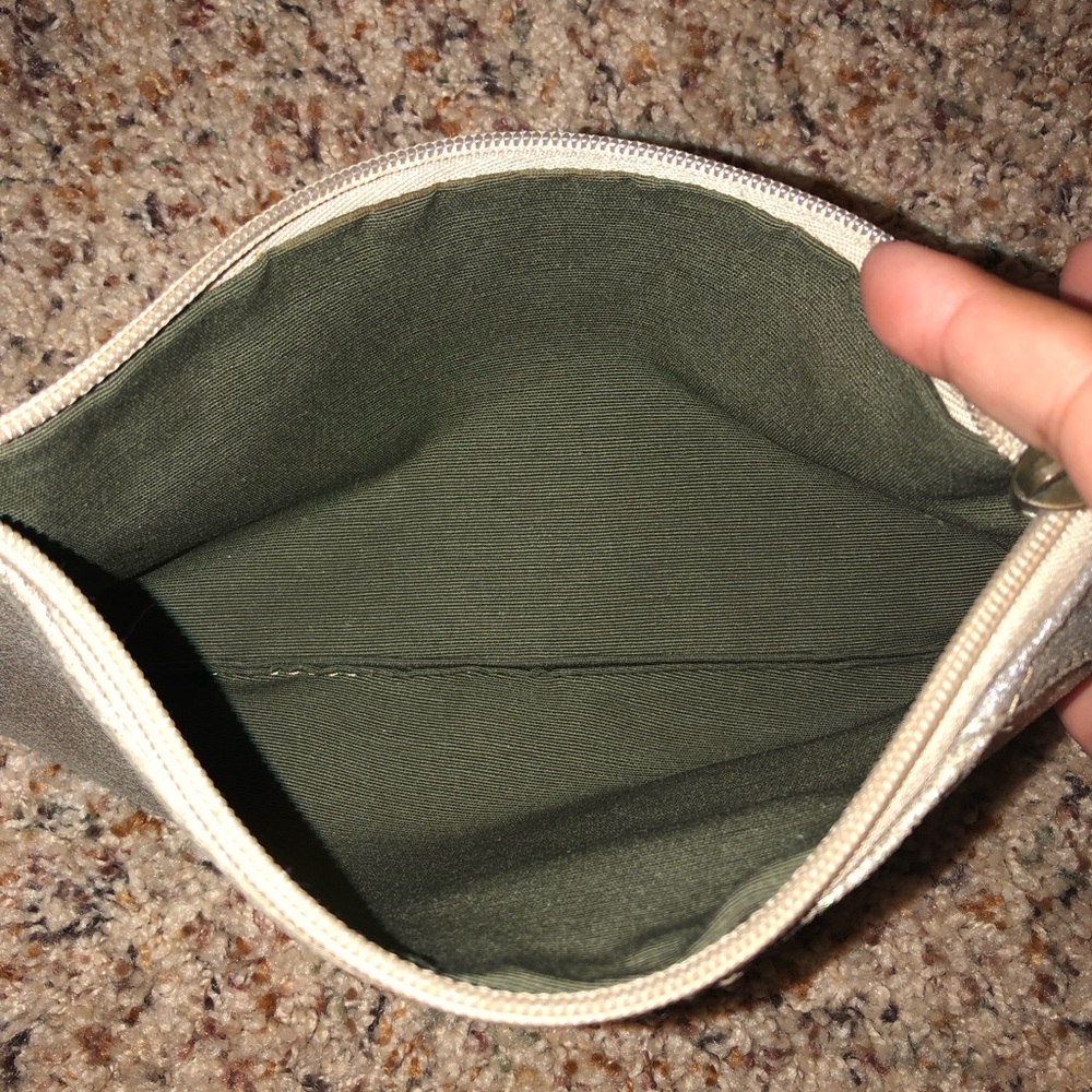 Metallic clutch - Picture 3 of 3